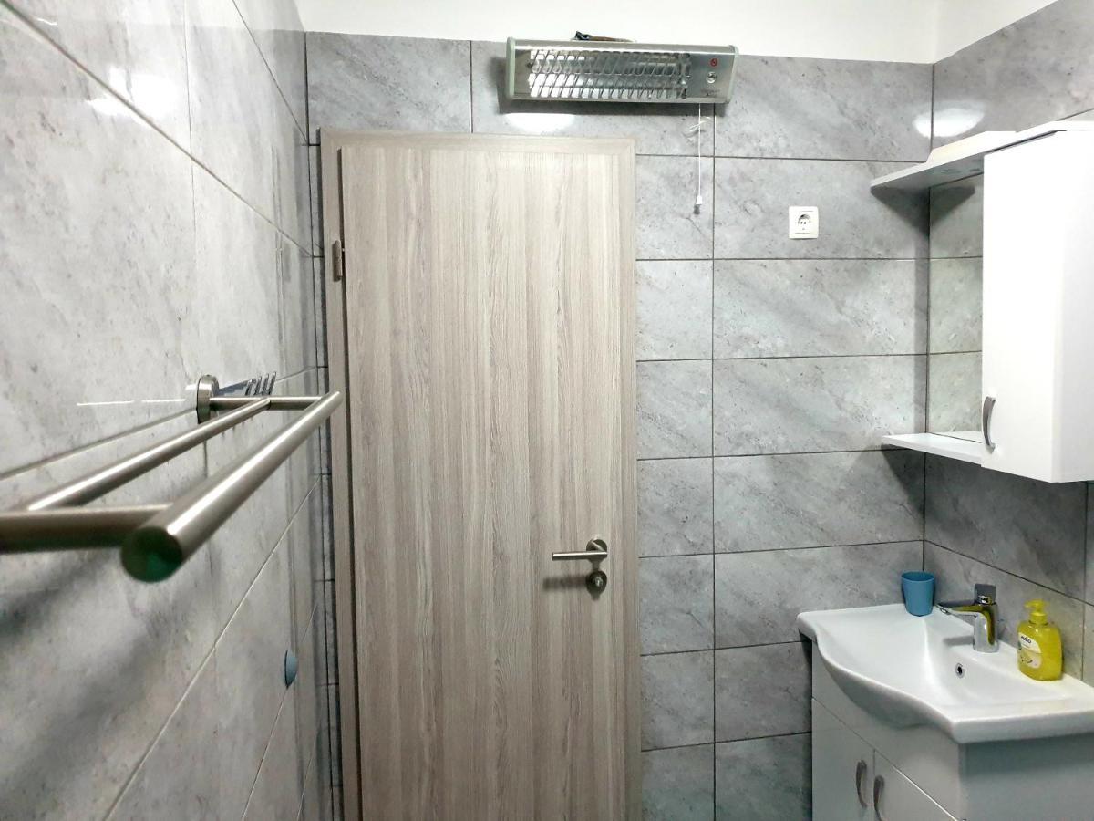 Apartment Mon Cheri-Located In A Quiet Neighbourhood Near Beaches Free Parking Пула Экстерьер фото