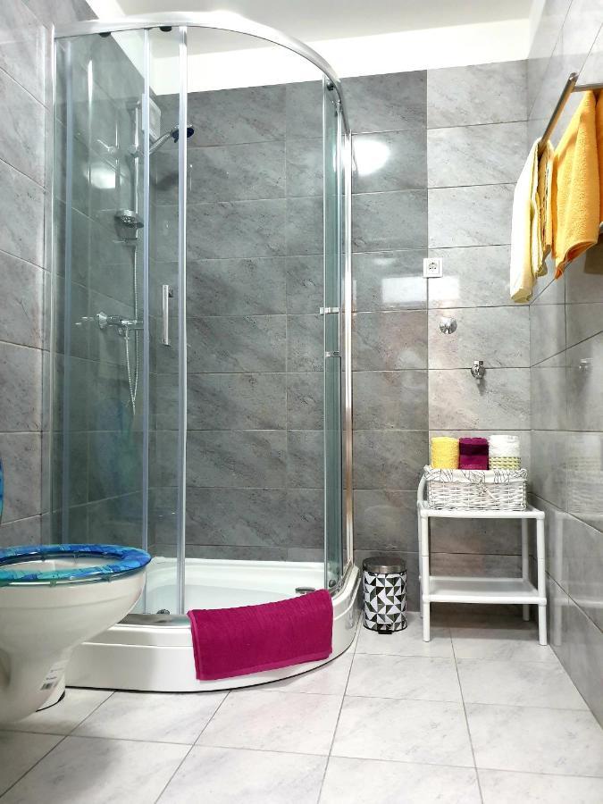 Apartment Mon Cheri-Located In A Quiet Neighbourhood Near Beaches Free Parking Пула Экстерьер фото