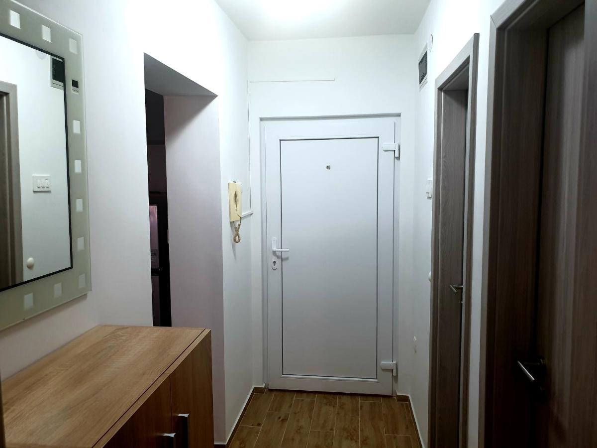 Apartment Mon Cheri-Located In A Quiet Neighbourhood Near Beaches Free Parking Пула Экстерьер фото