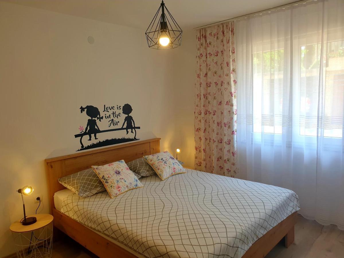 Apartment Mon Cheri-Located In A Quiet Neighbourhood Near Beaches Free Parking Пула Экстерьер фото